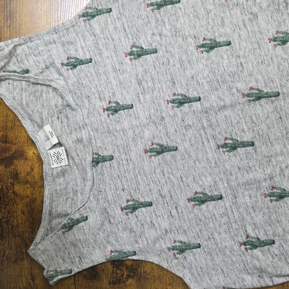 Artisan NY Boho Cactus Linen Tank - Picture 2 of 9